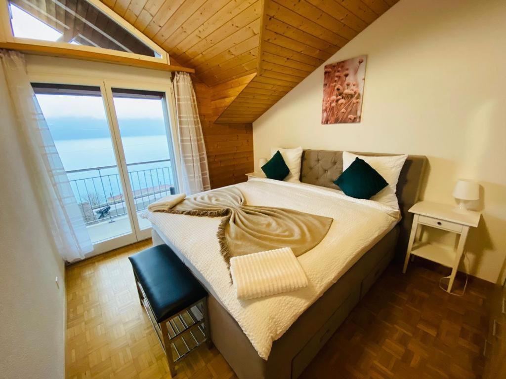 Niederried bei Interlaken Lake View Apartment -14 מראה חיצוני תמונה